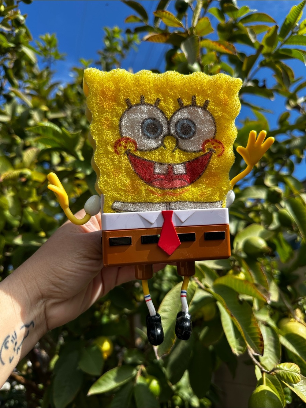SPONGEBOB SQUAREPANTS 2002 BATH SPONGE WITH HOLDER
